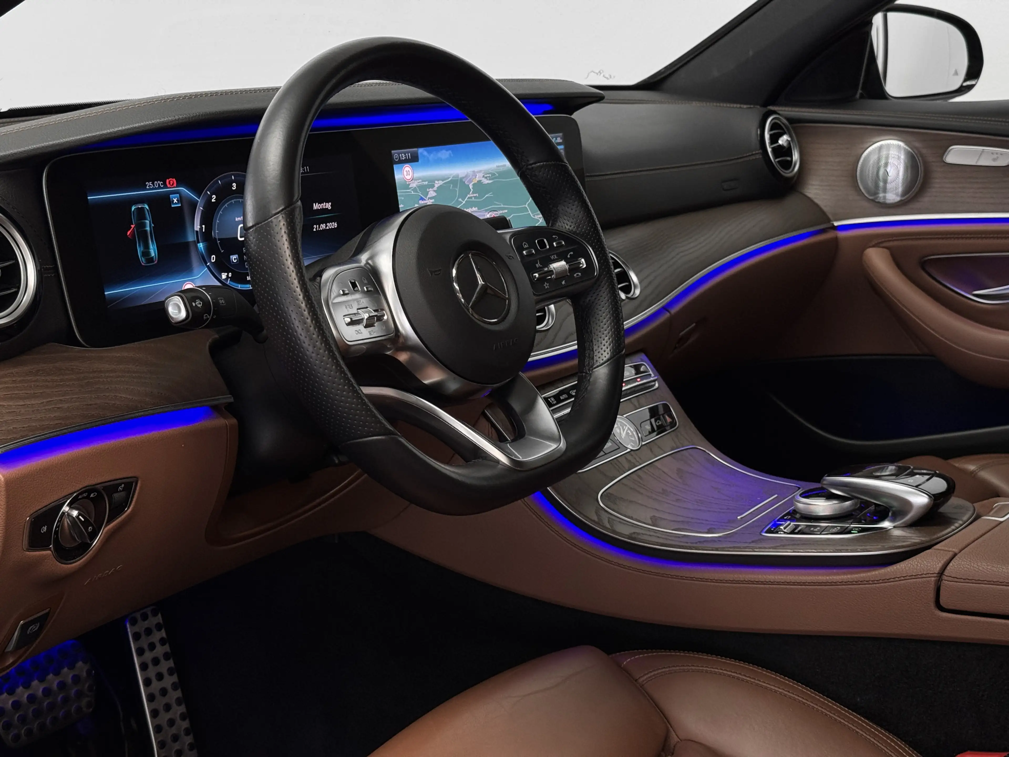 Mercedes-Benz E 400 d 4Matic AMG *Multi*Burmester*360°Kam*Ambi — photo 13