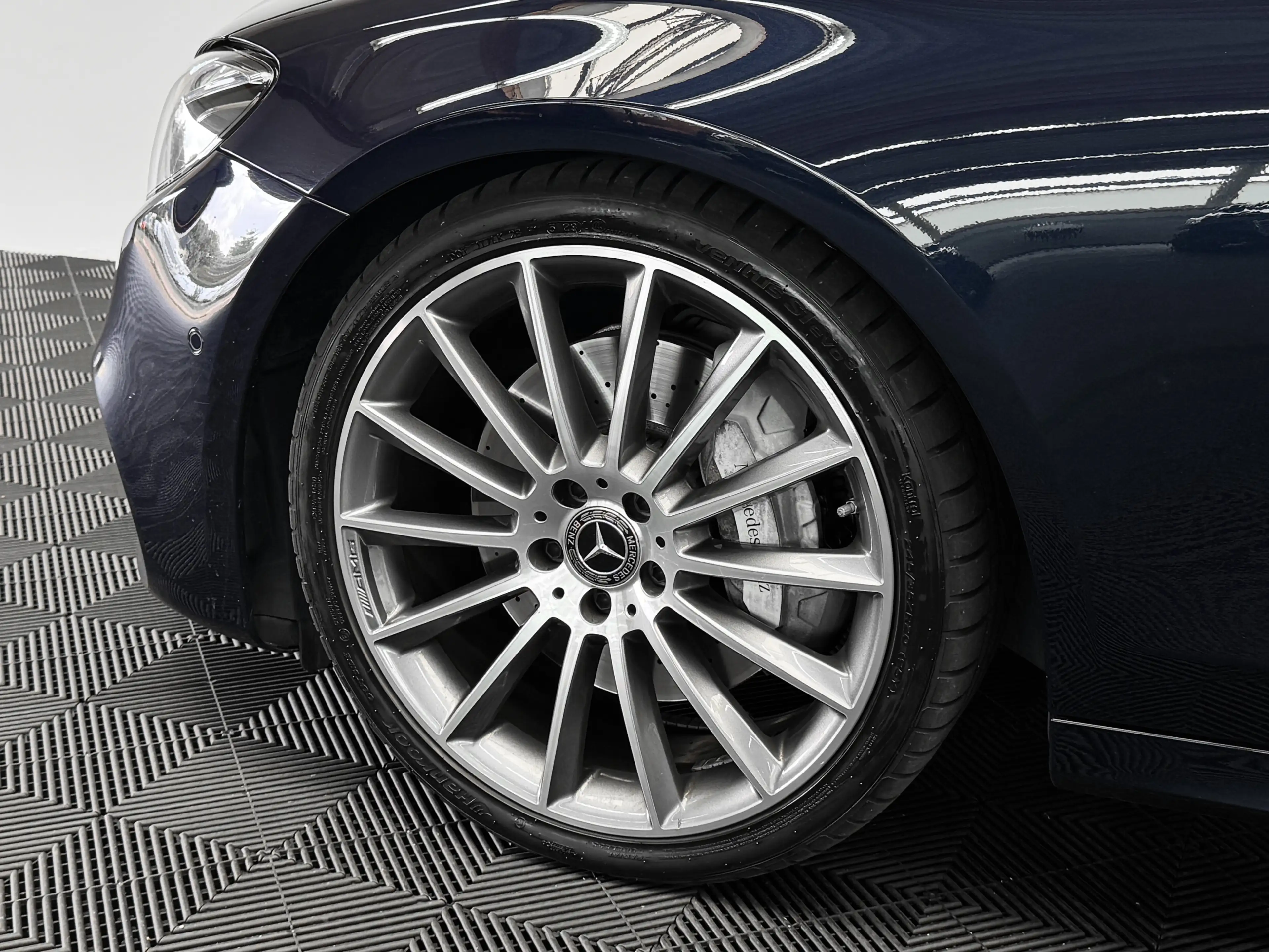 Mercedes-Benz E 400 d 4Matic AMG *Multi*Burmester*360°Kam*Ambi — photo 6