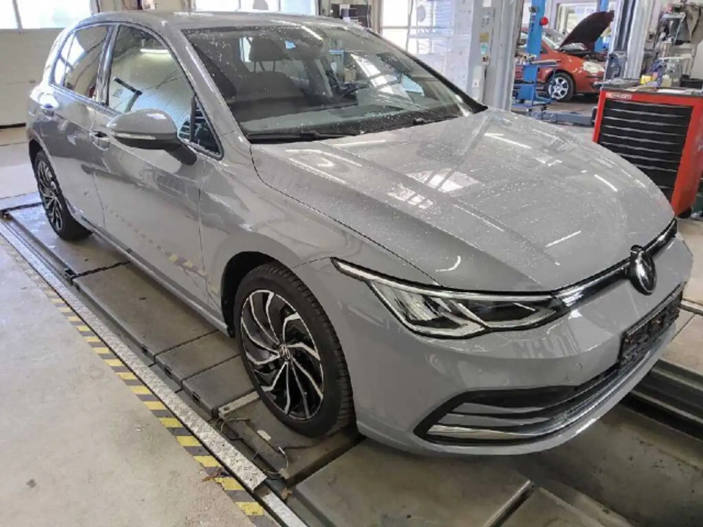 Volkswagen Golf 1.5 TSI Move NAVI SHZ LED KLIMA Gris - 2