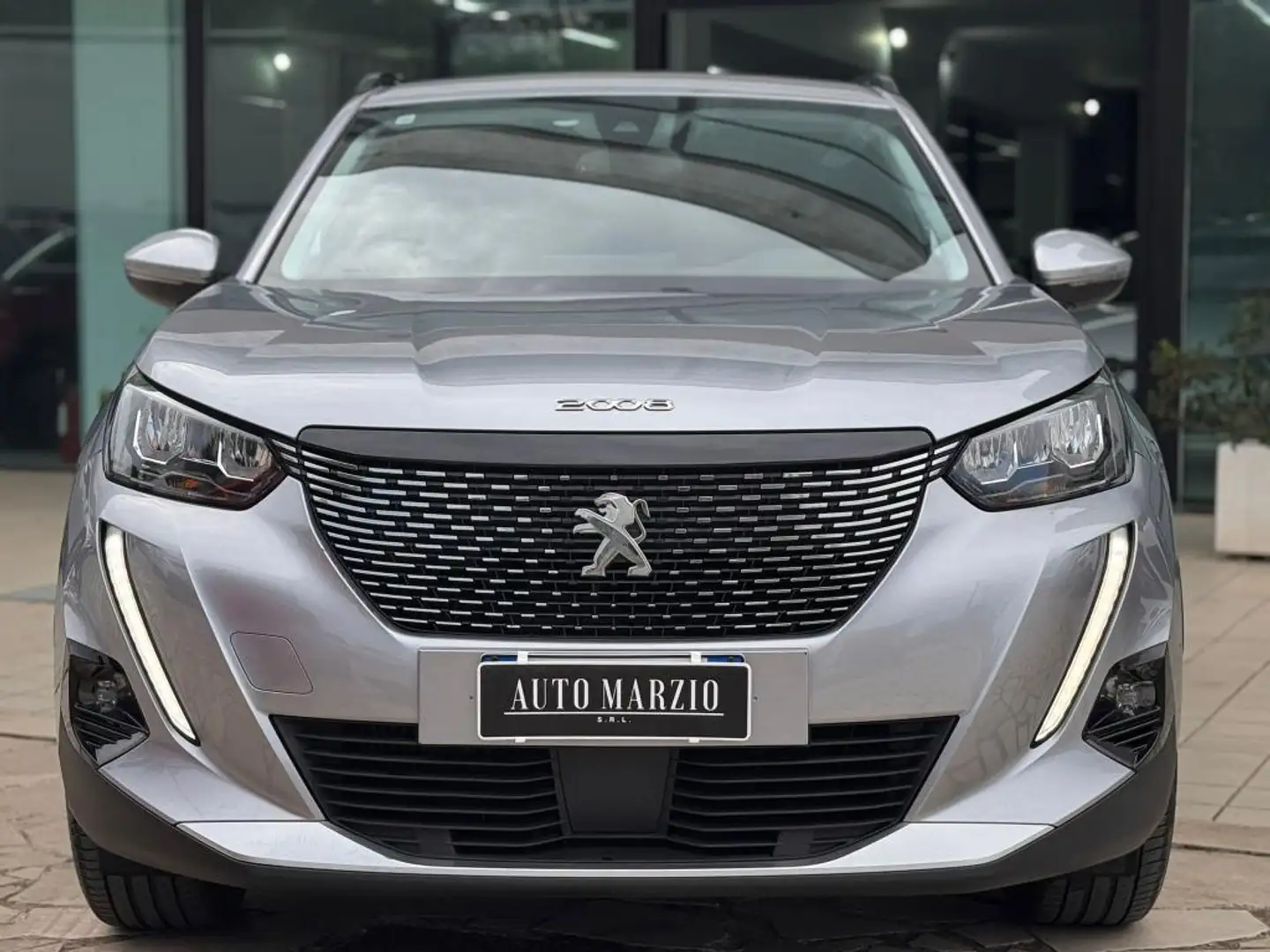 Peugeot 2008 1.5 bluehdi Allure Pack s&s 110cv Gris - 1
