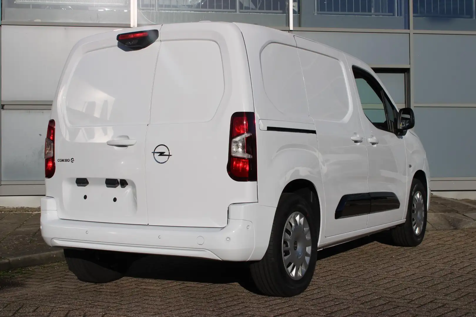 Opel Combo-e Electric 136 L1 50kWh | Pakket Look | Pakket Comfo Fehér - 2