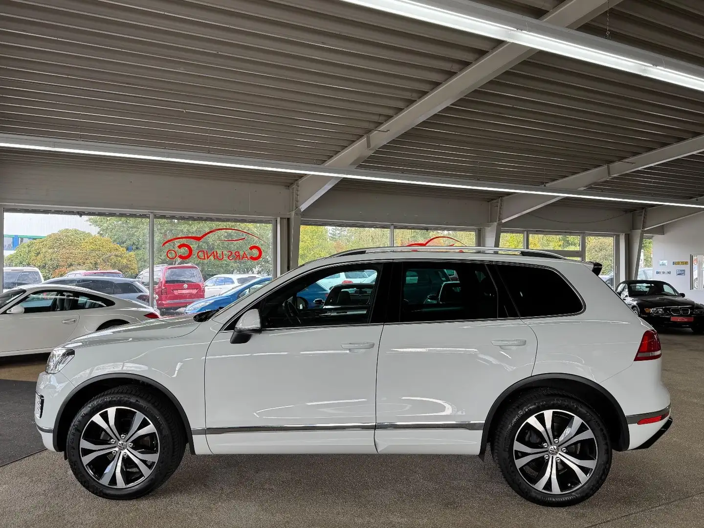Volkswagen Touareg V6 TDI R-Line 4M AHK*PAN*SHZ*NAV*TEM*19% Blanco - 2
