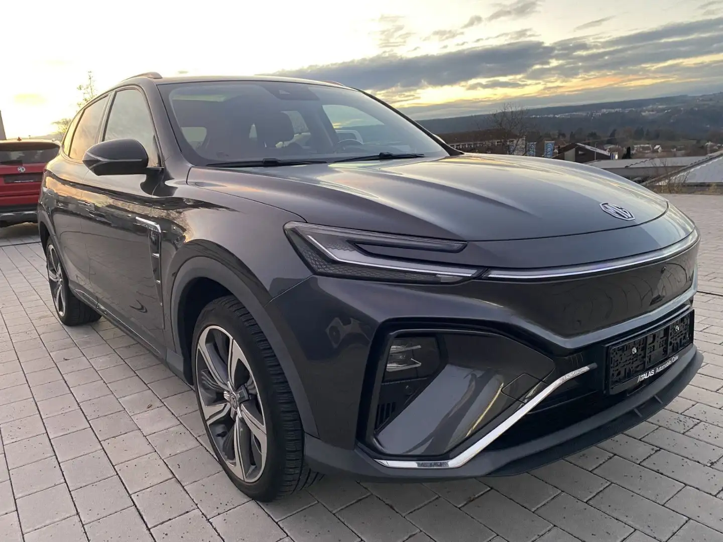 MG Marvel R Luxury erst.14900km Grau - 2