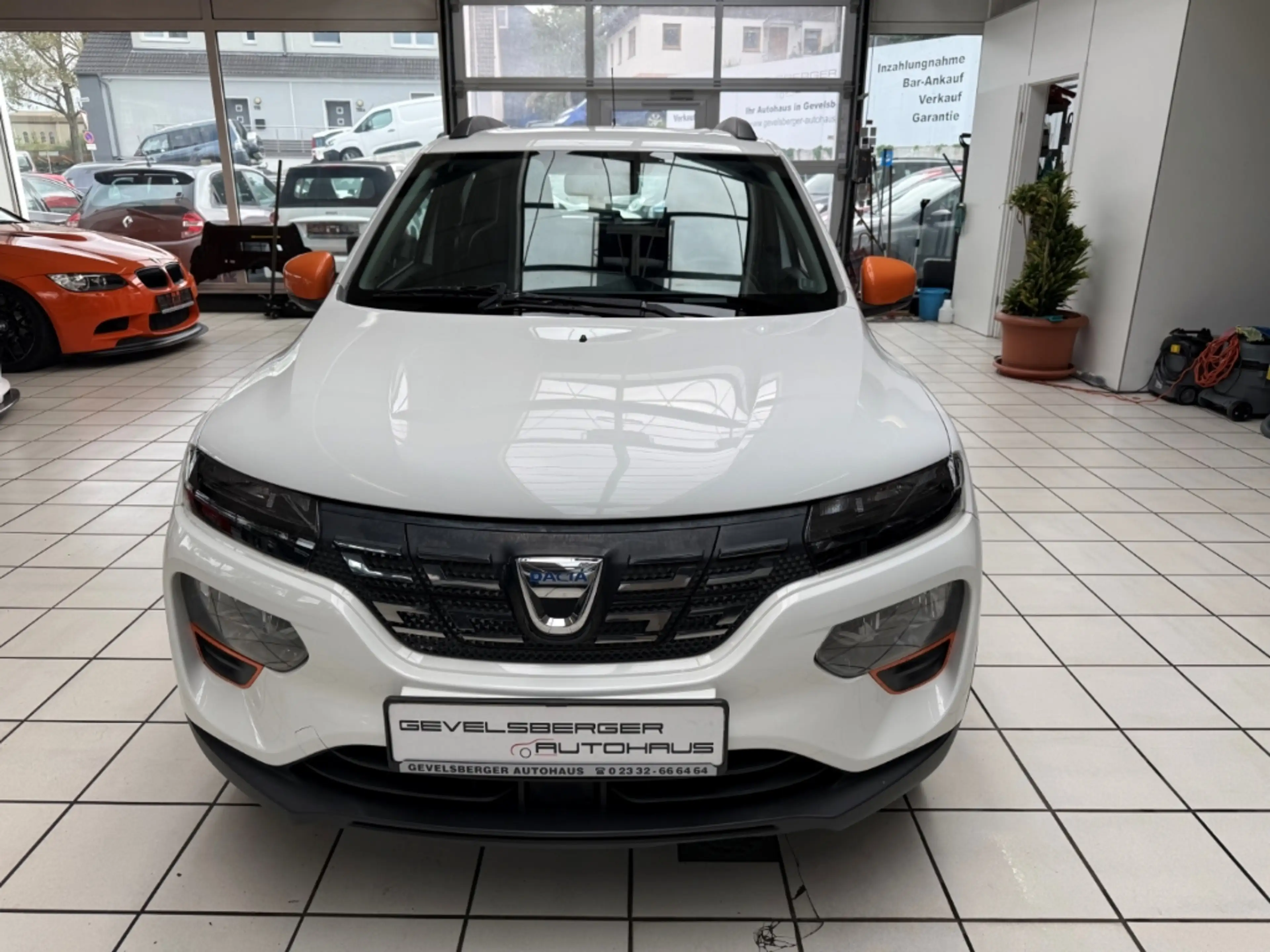 Dacia Spring Electric Comfort Plus 1.Hand Scheckheft — photo 2