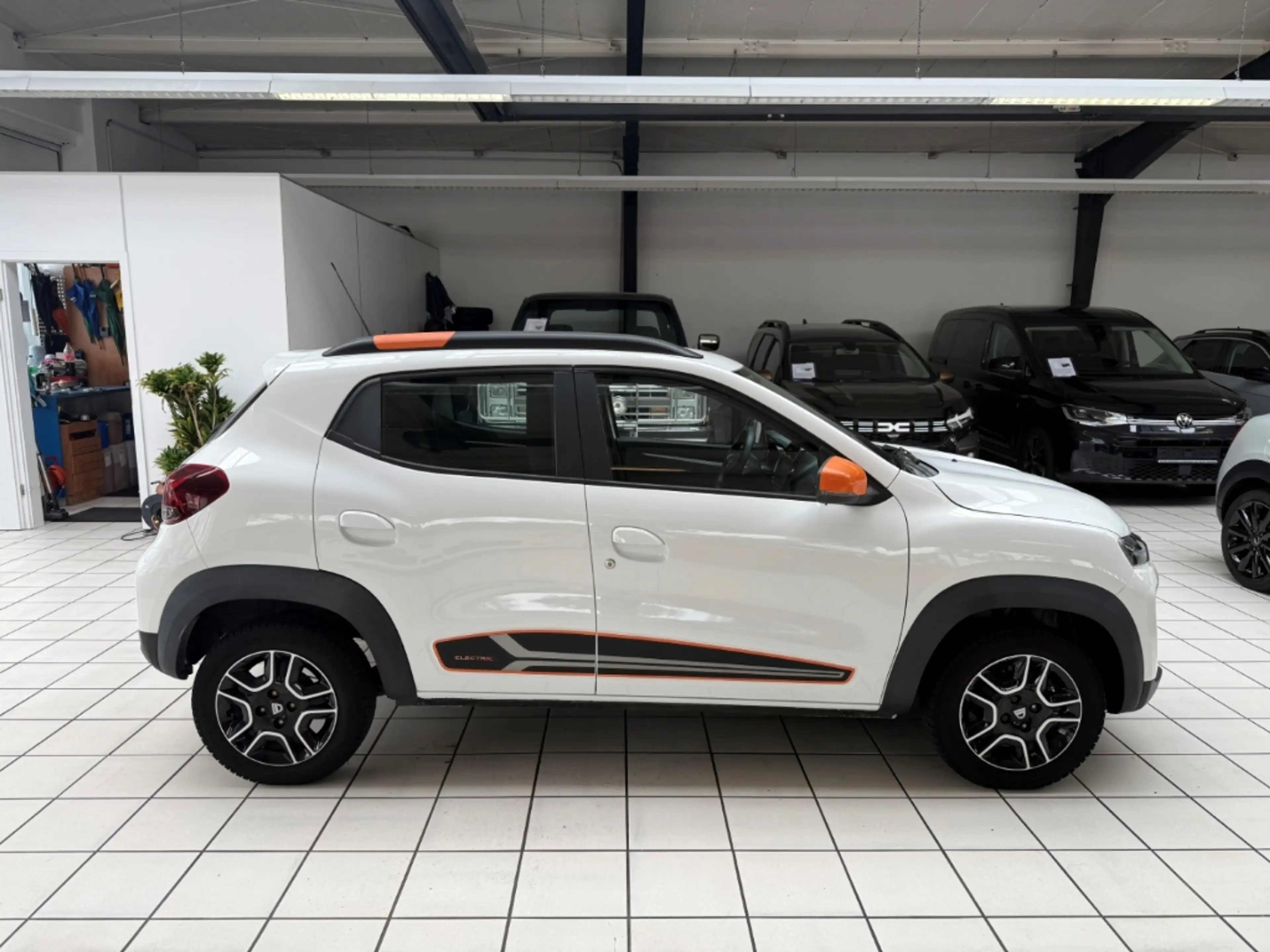 Dacia Spring Electric Comfort Plus 1.Hand Scheckheft — photo 4