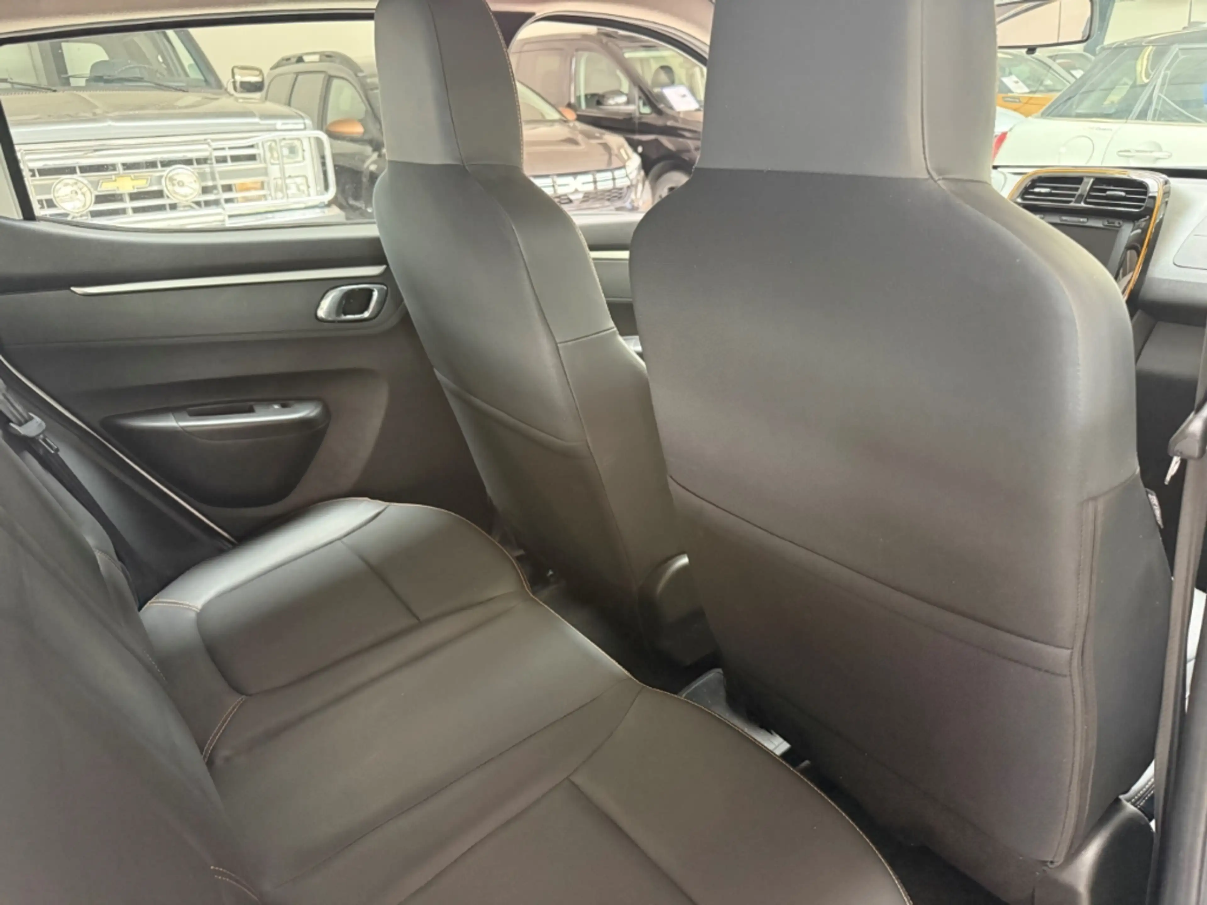 Dacia Spring Electric Comfort Plus 1.Hand Scheckheft — photo 15