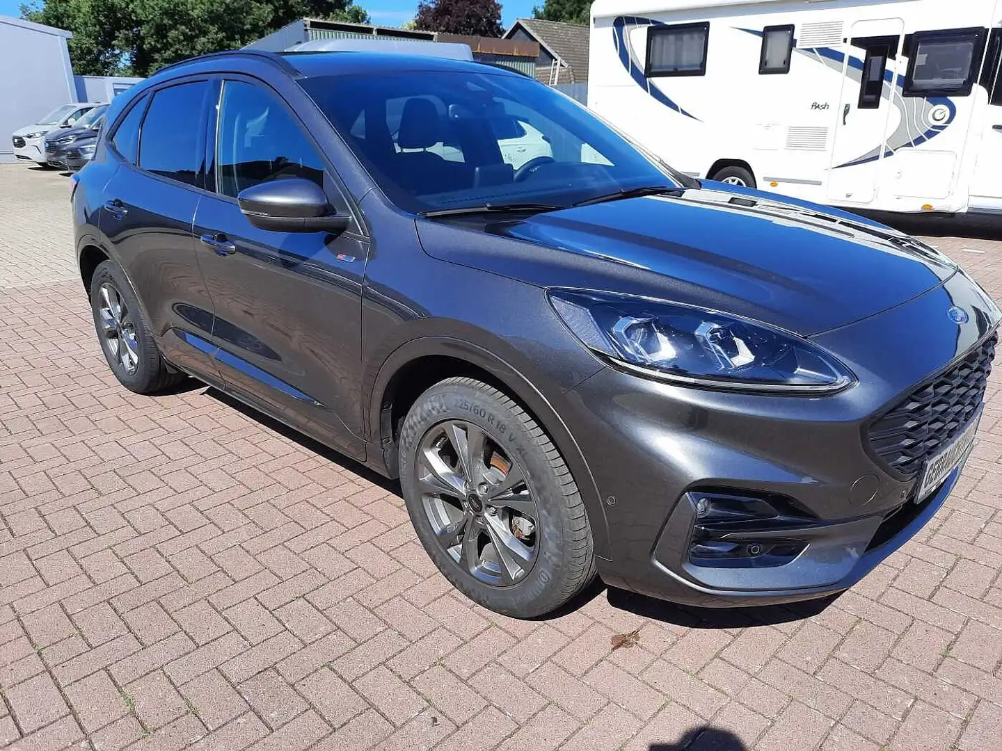Ford Kuga Plug-in Hybrid 2.5 Duratec PHEV ST-LINE X Grau - 2