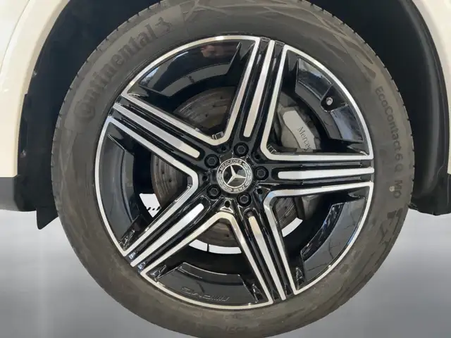 Mercedes-Benz GLC 300 de 4MATIC Coupé mit EQ Hybrid Technologie Ansicht 11