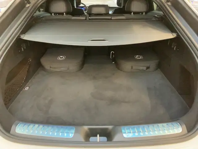 Mercedes-Benz GLC 300 de 4MATIC Coupé mit EQ Hybrid Technologie Ansicht 5