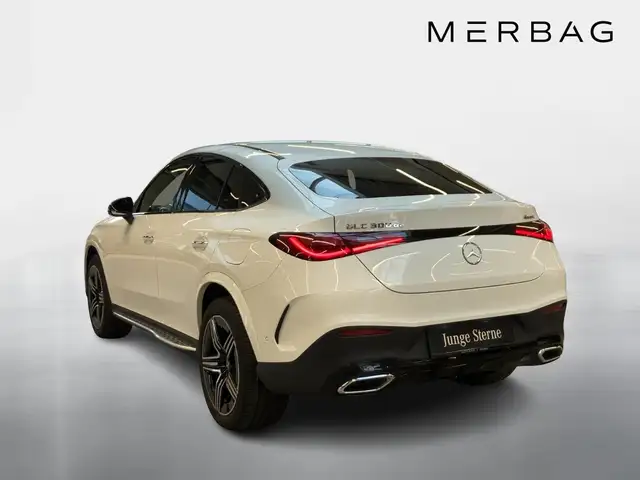 Mercedes-Benz GLC 300 de 4MATIC Coupé mit EQ Hybrid Technologie Ansicht 2