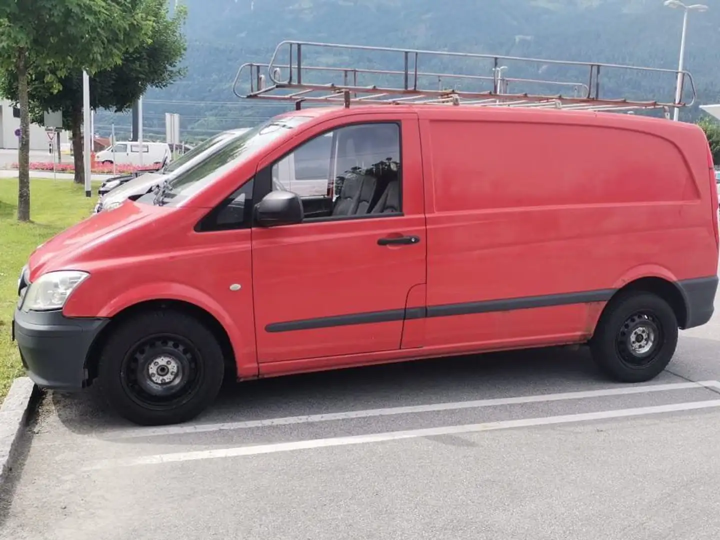 Mercedes-Benz Vito 110 CDI BlueEfficiency kompakt Rot - 2