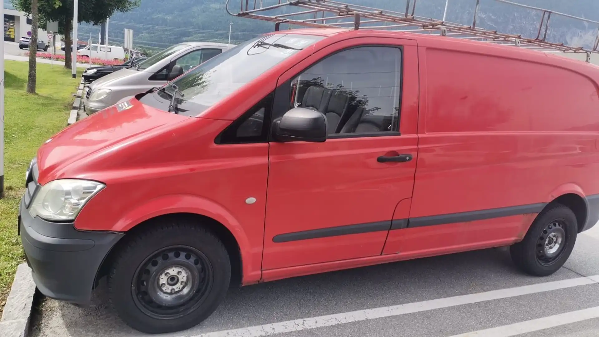 Mercedes-Benz Vito 110 CDI BlueEfficiency kompakt Rot - 1