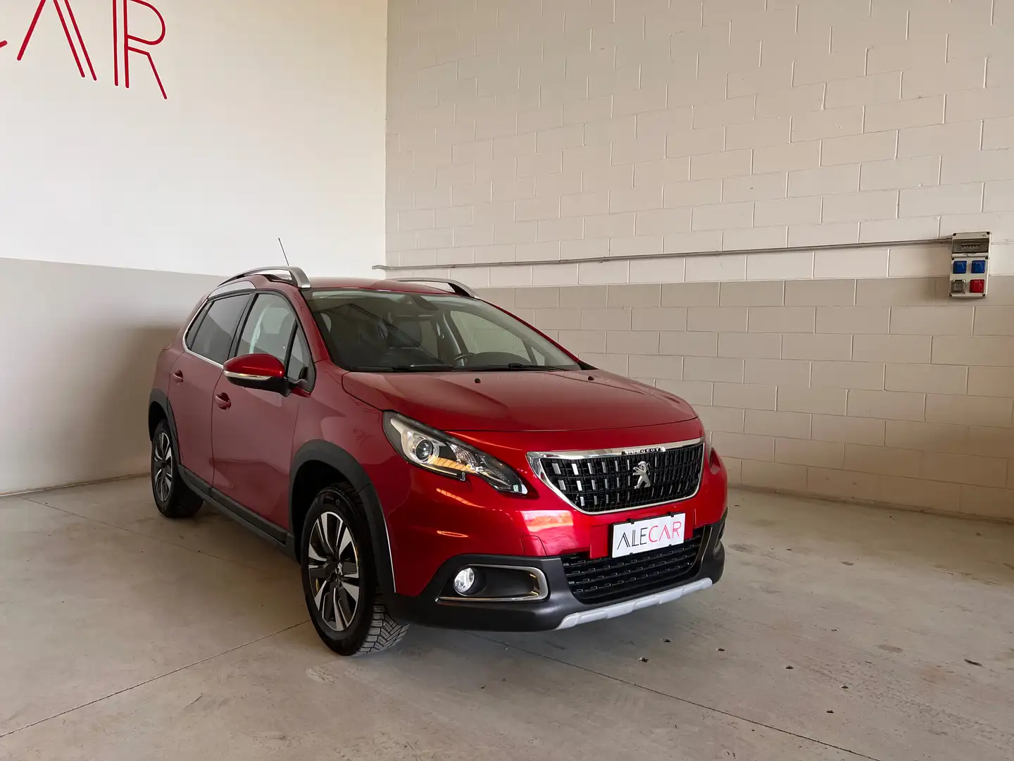 Peugeot 2008 2008 1.2 puretech Allure 82cv my16 Rouge - 2