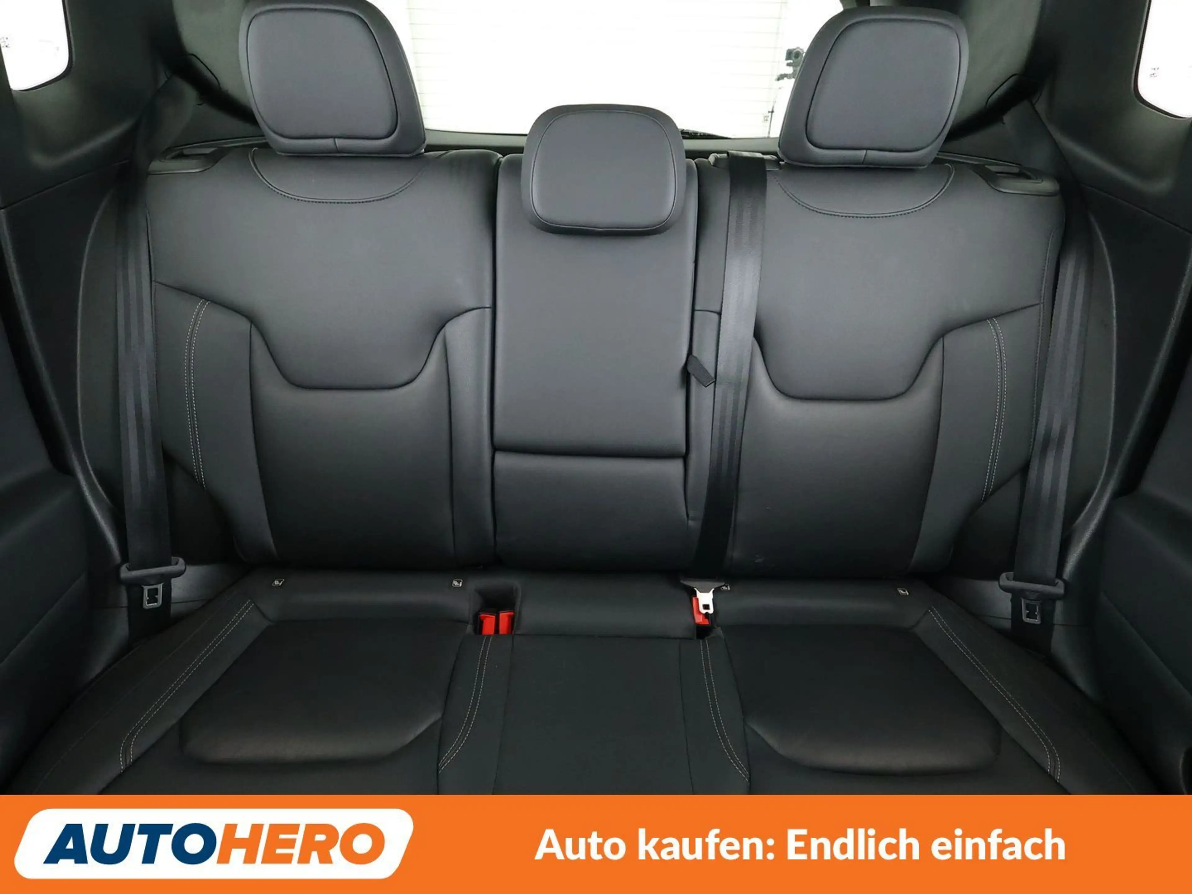 Jeep Renegade 1.3 TGDi Limited 4x4 Aut*NAVI*TEMPO*CAM*PDC* — photo 15