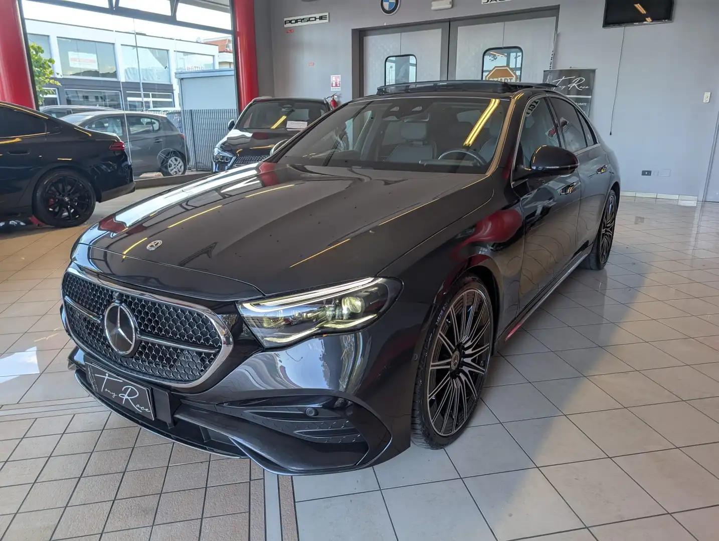 Mercedes-Benz E 220 Mercedes E 220 d Mild hybrid AMG Line Premium Plus Nero - 2