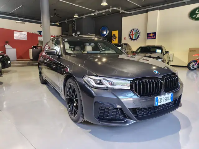 BMW 520 520d Touring LCI xdrive Msport auto