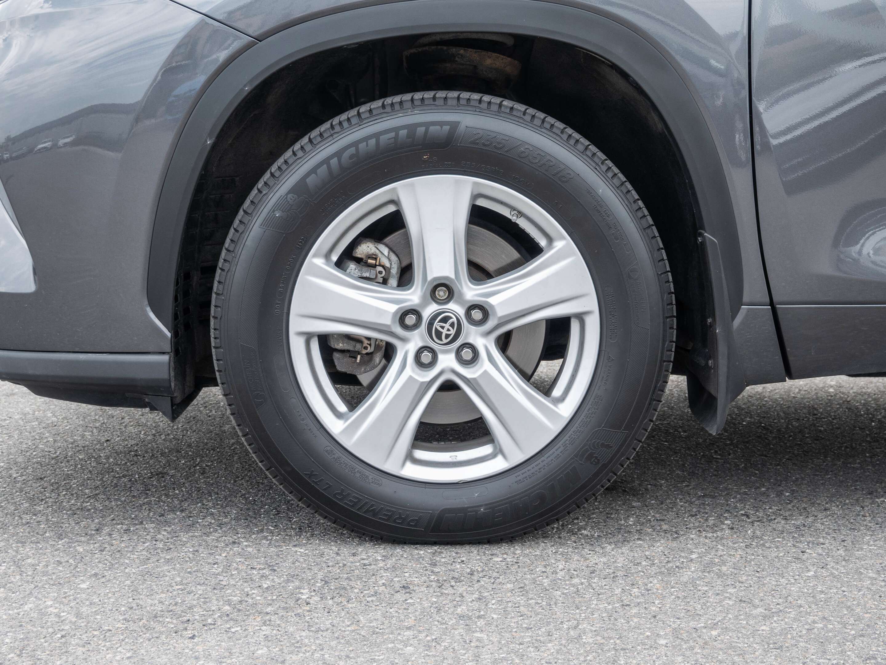 2022 Toyota Highlander LE AWD | HEATED FRONT SEATS | BACKUP CAM — снимка 1