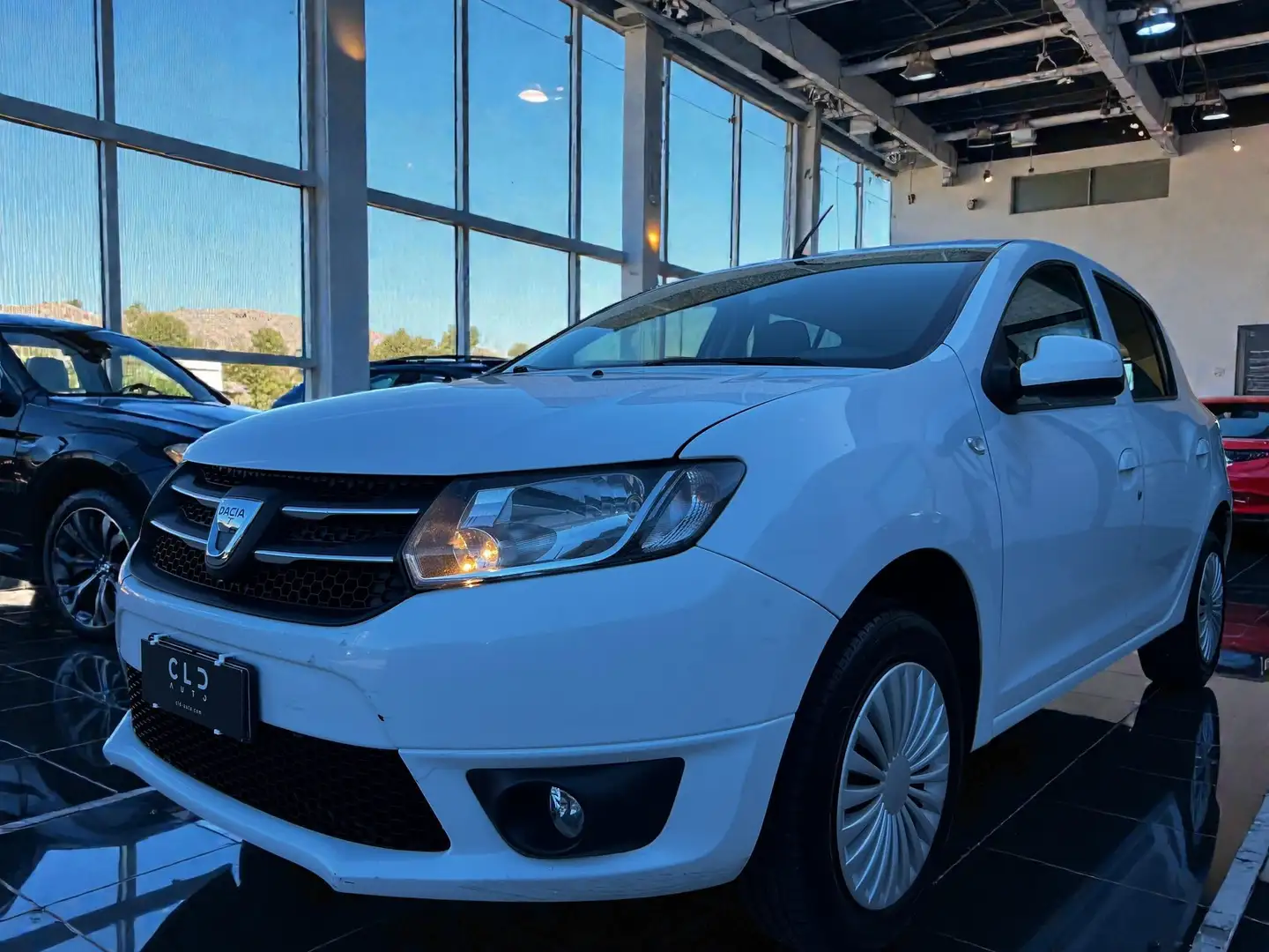 Dacia Sandero 1.2 Ambiance 75cv Weiß - 2