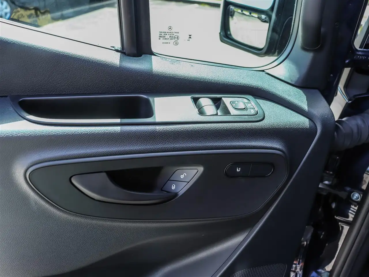 Mercedes-Benz Sprinter снимка Mercedes-Benz Sprinter