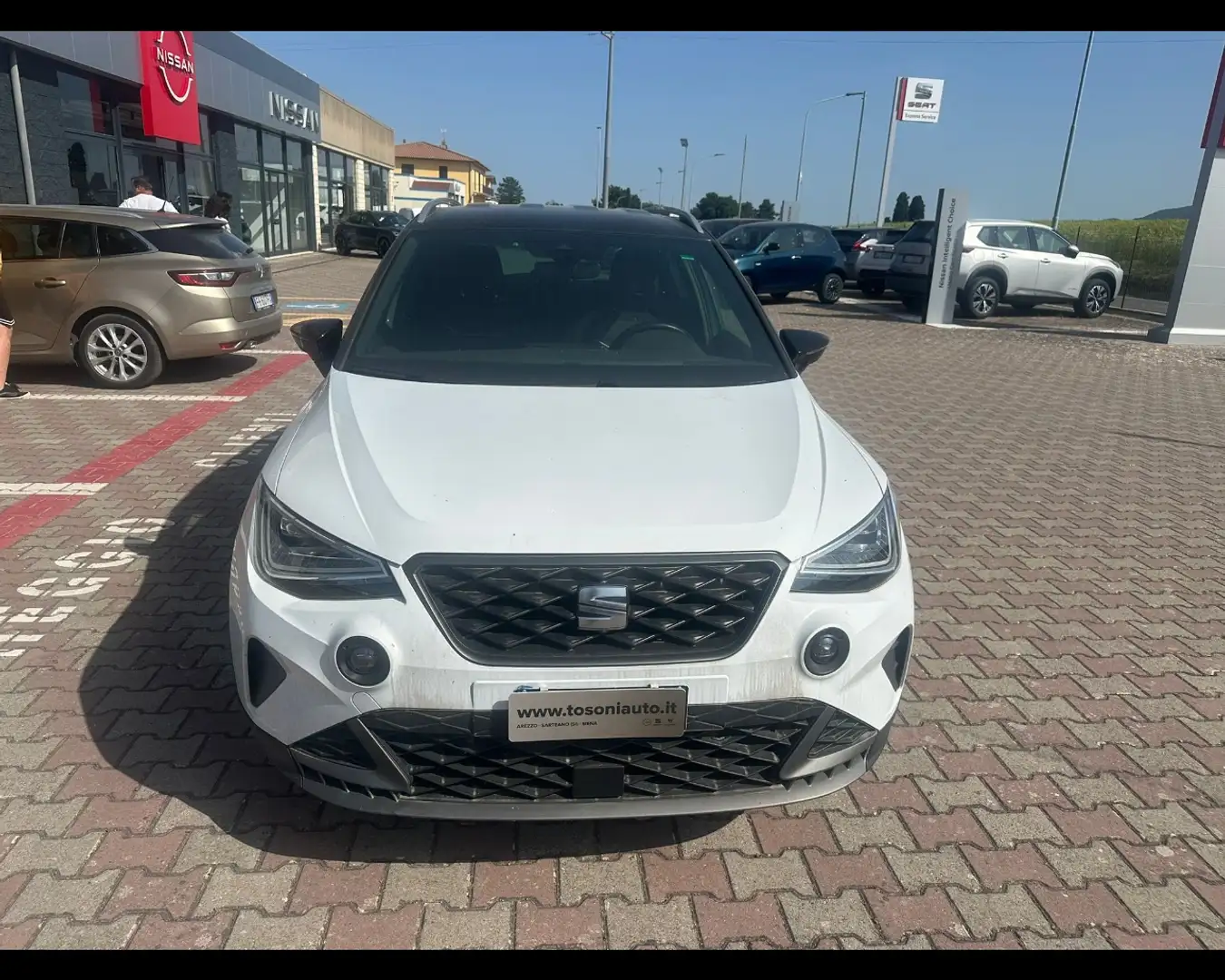 SEAT Arona 1.0 ecotsi FR 95cv Bianco - 2