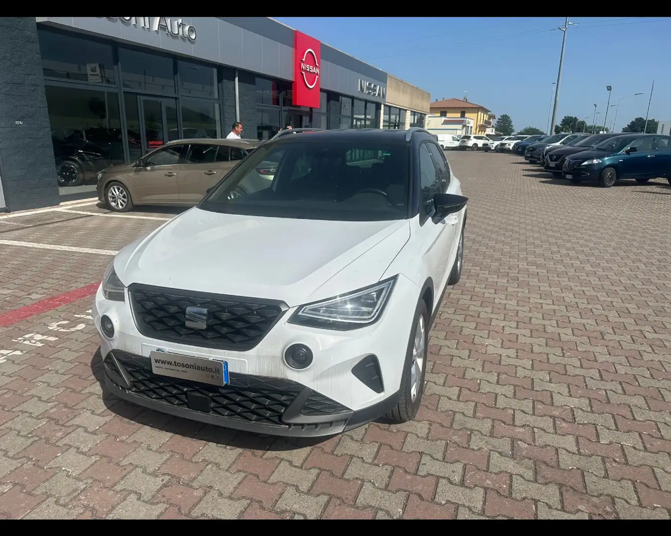 SEAT Arona 1.0 ecotsi FR 95cv Bianco - 1