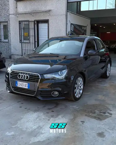 Audi A1 A1 3p 1.6 tdi Attraction c/clima 90cv