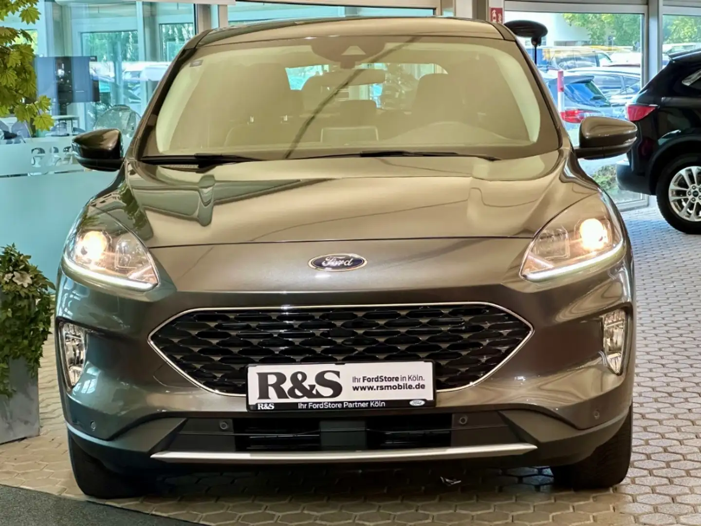 Ford Kuga Cool&Connect+Automatik+AHK+Navi+PDC+Klima Gris - 2