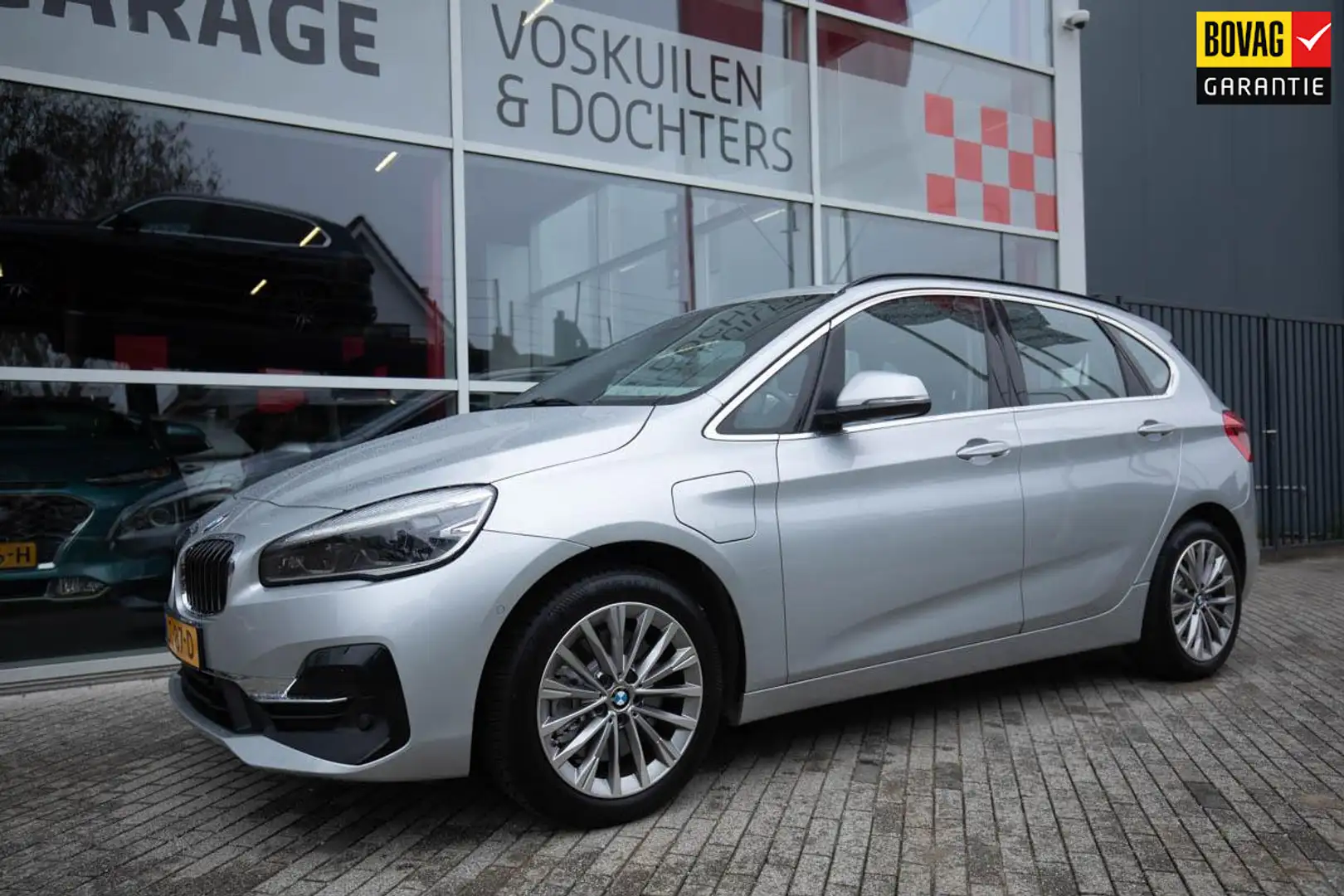BMW 225 2-serie Active Tourer 225xe iPerformance Luxury | Zilver - 1
