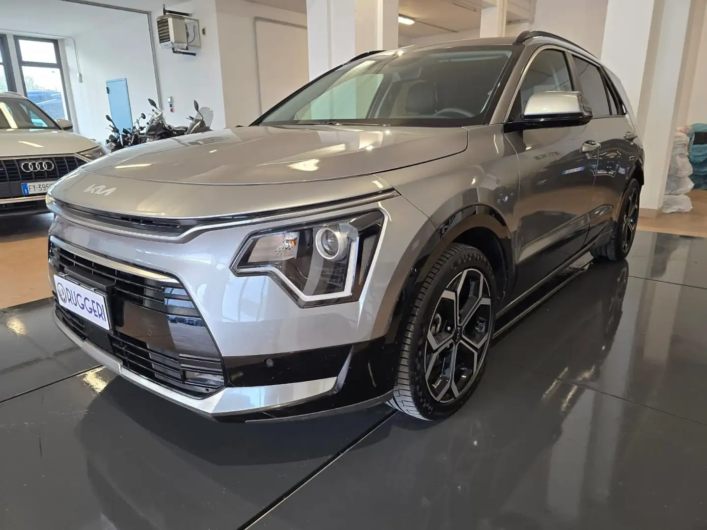 Kia Niro Niro 1.6 GDi DCT HEV FULL HYBRID Style Silber - 1