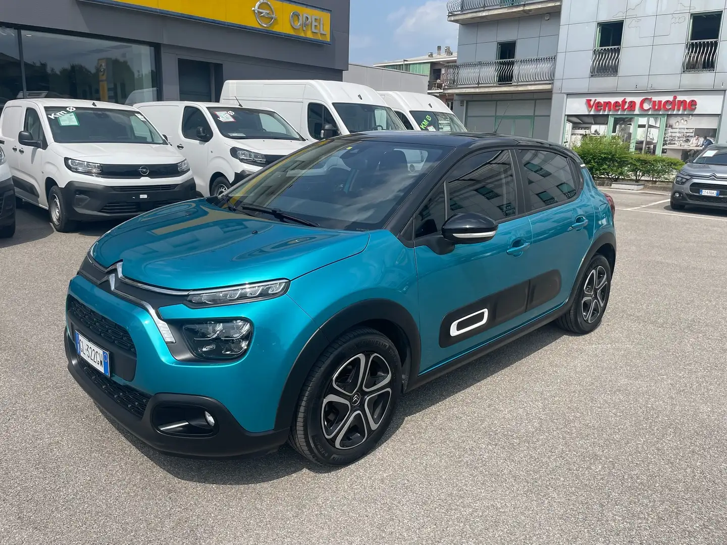 Citroen C3 C3 1.2 puretech Shine 83CV MT5 *OKNEOPATENTATI* Blu/Azzurro - 1