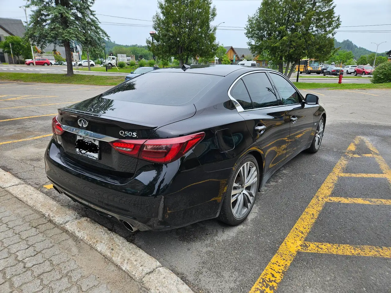 Infiniti Q50 снимка Infiniti Q50