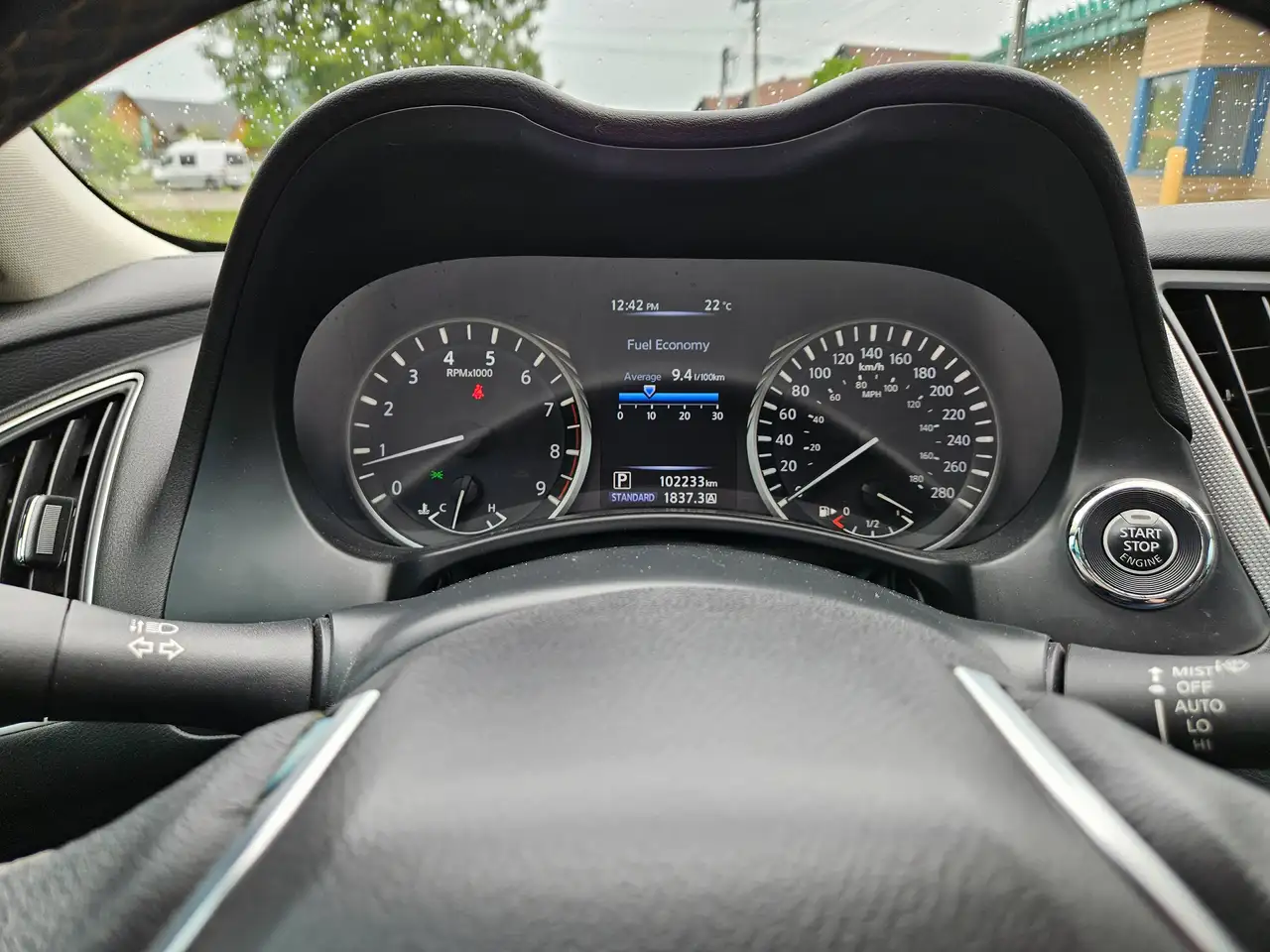 Infiniti Q50 снимка Infiniti Q50