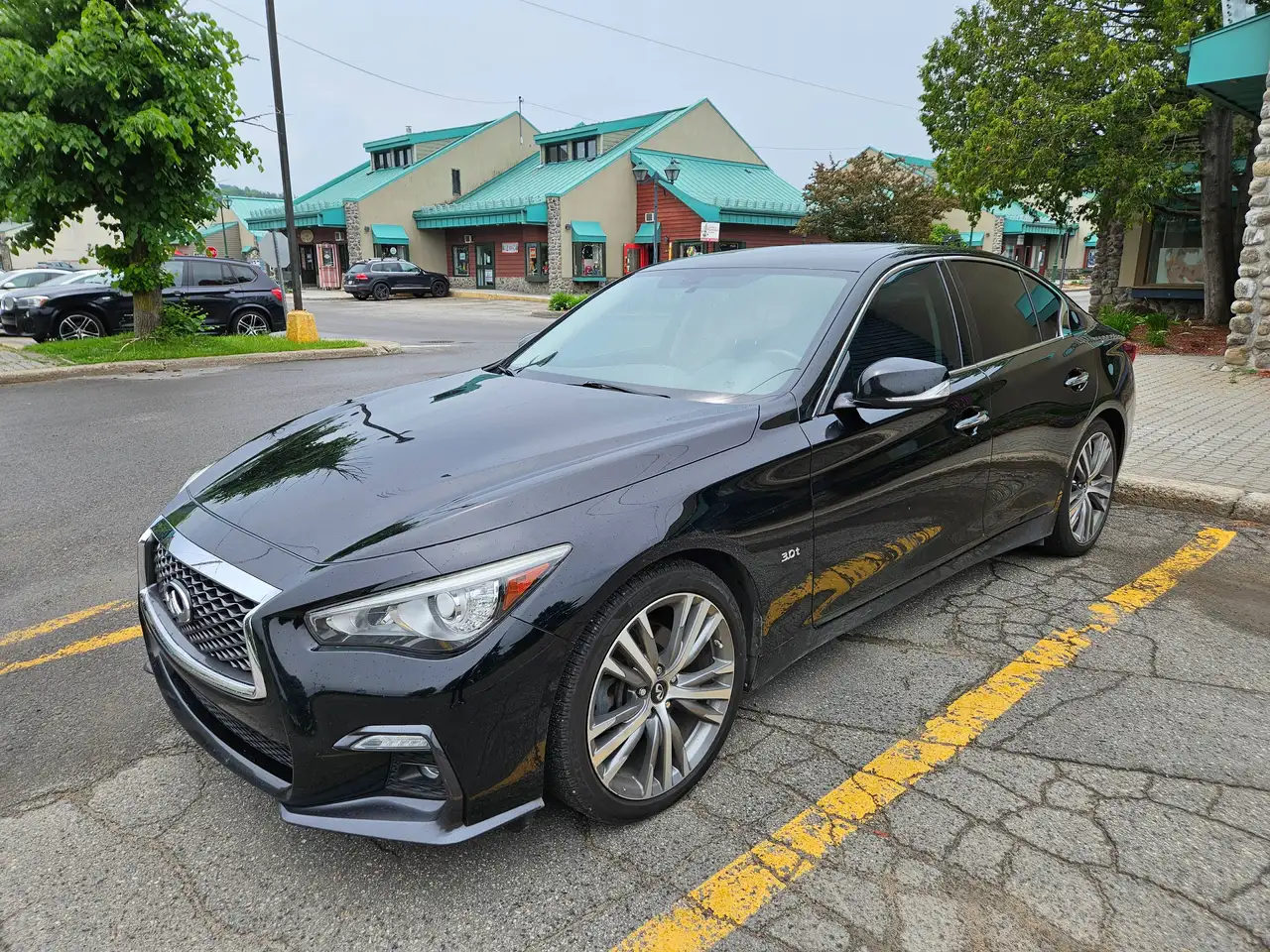 Infiniti Q50 снимка Infiniti Q50
