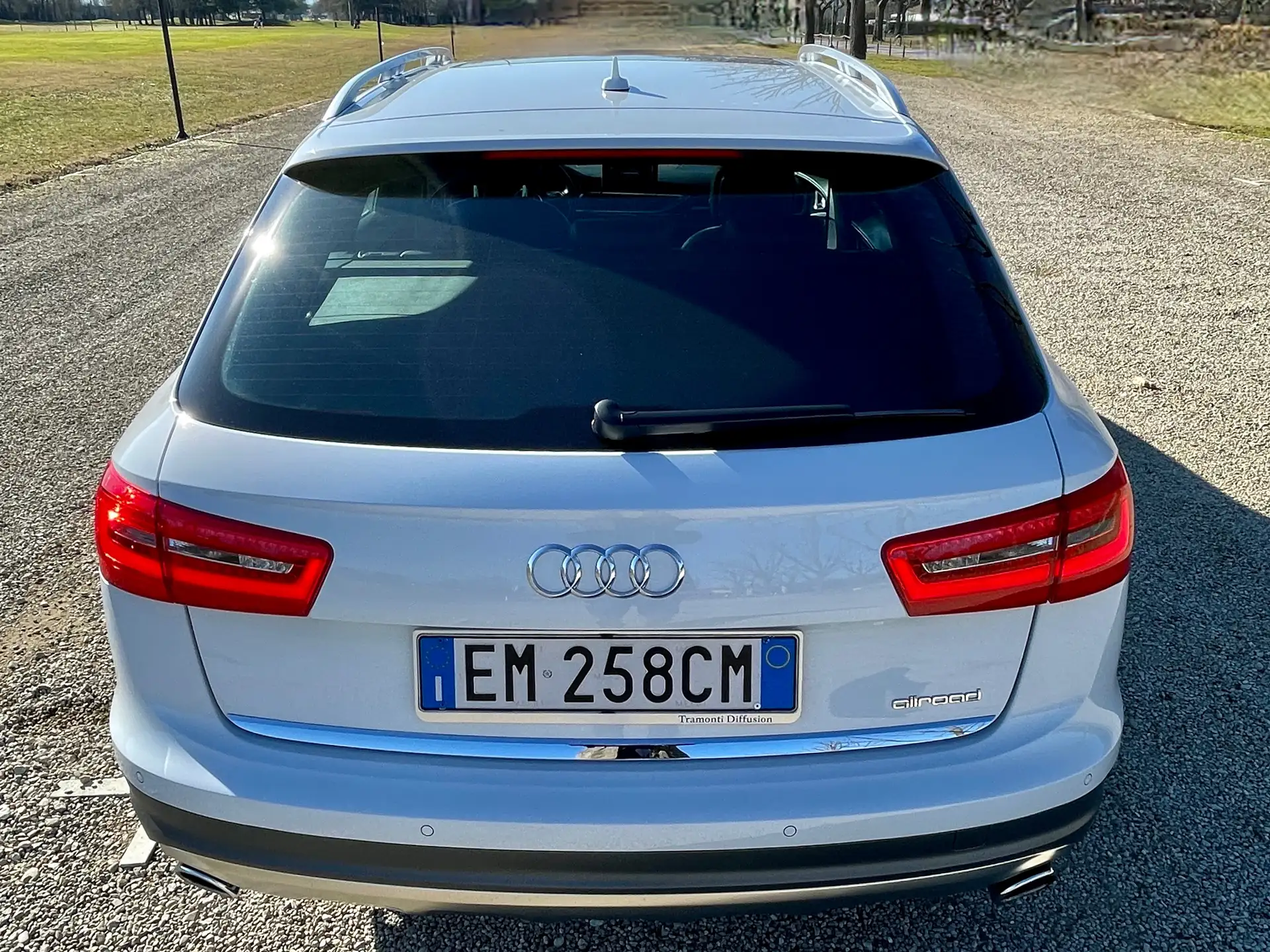 아우디 Audi A6 2026 흰색 사진 7