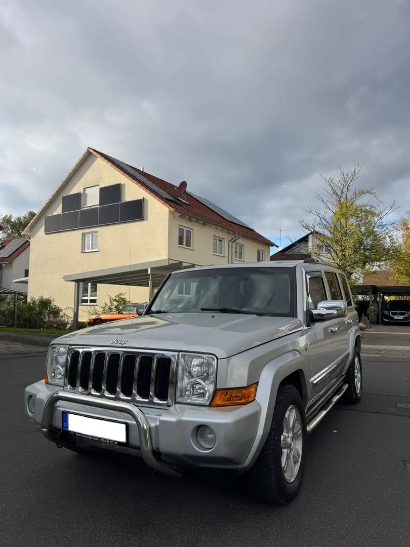 Jeep Commander Limited 5.7 V8 HEMI 4x4 LPG AHK Argintiu - 1