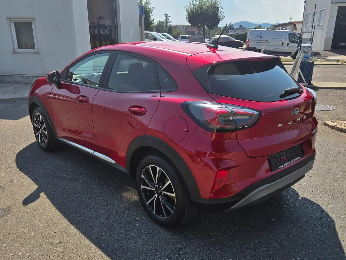 Ford Puma Titanium * nur 49700KM * Navi* Rot - 2