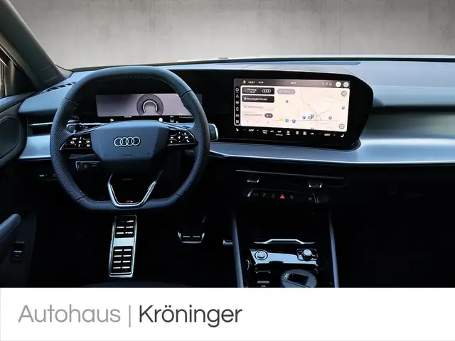 Audi Q3 view 13
