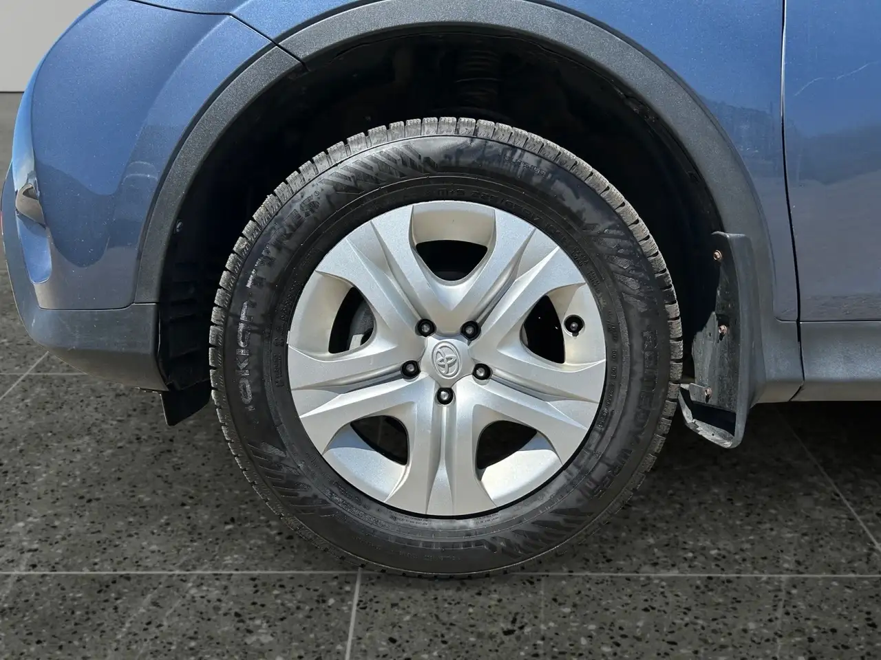 Toyota RAV 4 снимка Toyota RAV 4