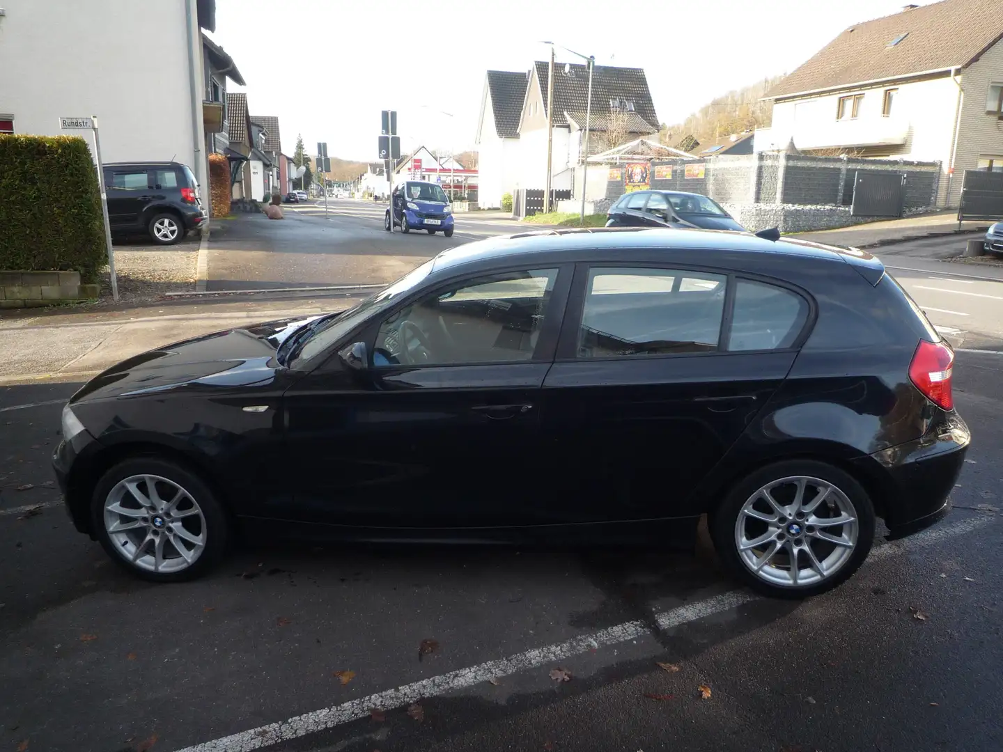 BMW 118 118i Schwarz - 2