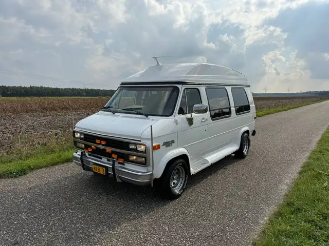 Chevrolet Chevy Van 20 WINNEBAGO CAMPER| V8| GAS/BENZINE| PRACHTIG EXE