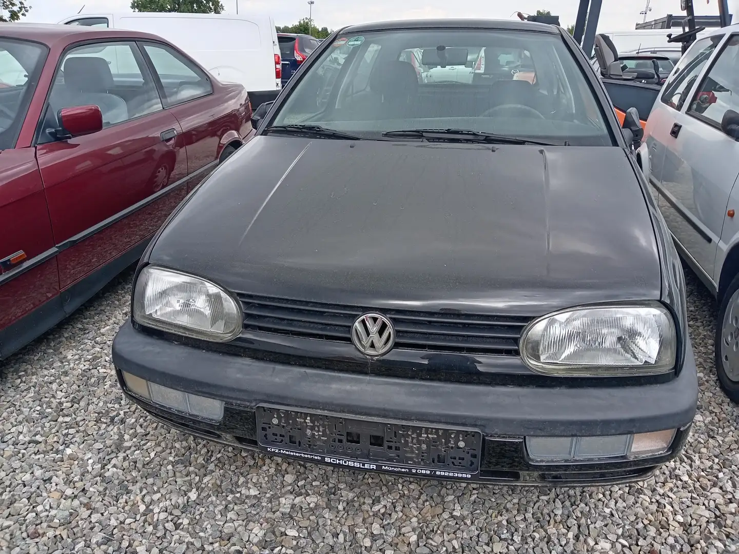 Volkswagen Golf 1.8, Sondermodell, Klima, 1. Hand Negru - 1