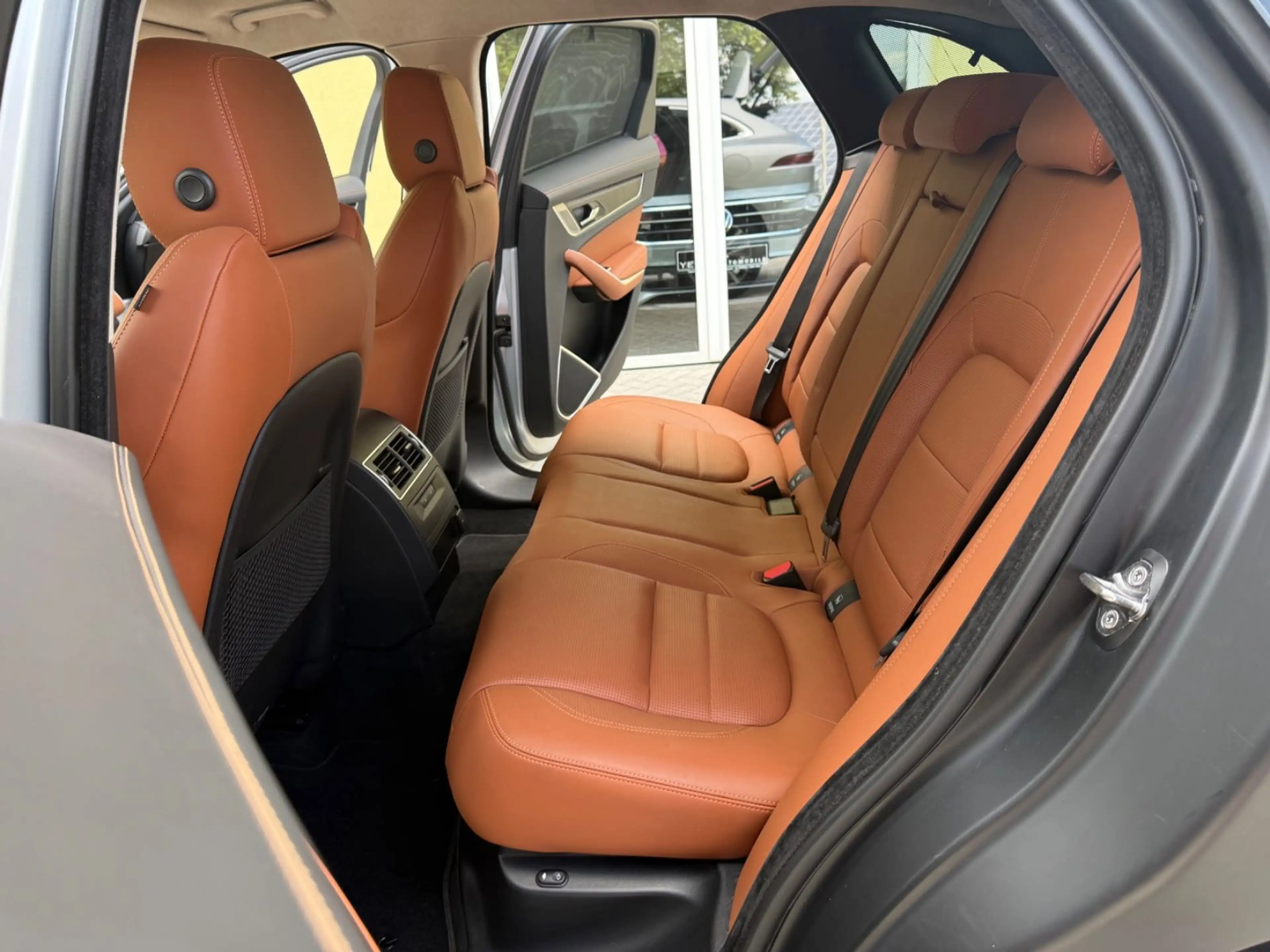 Jaguar F-Pace F-PACE R-Dynamic SE AWD Virtual-HeadUP-Massage — photo 10
