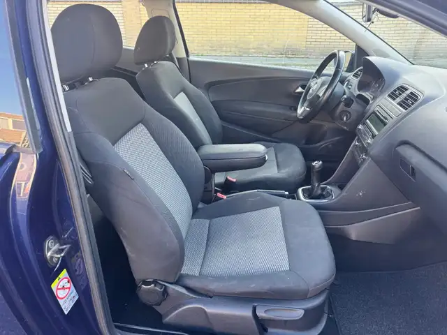 Volkswagen Polo view 10