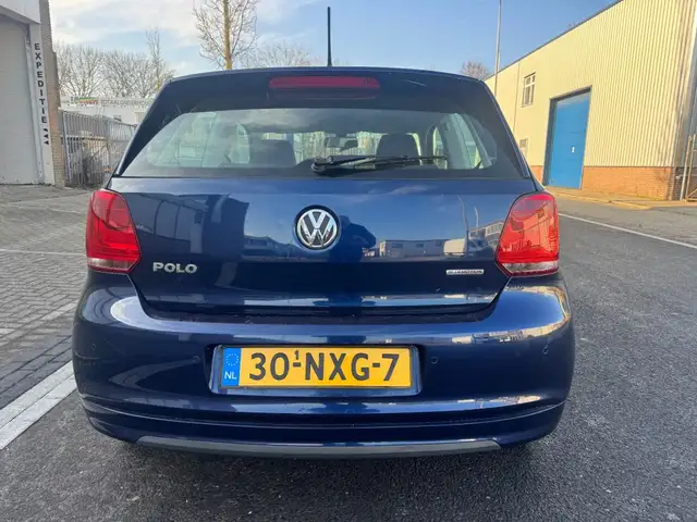 Volkswagen Polo view 8