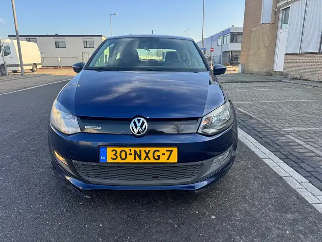 Volkswagen Polo view 5