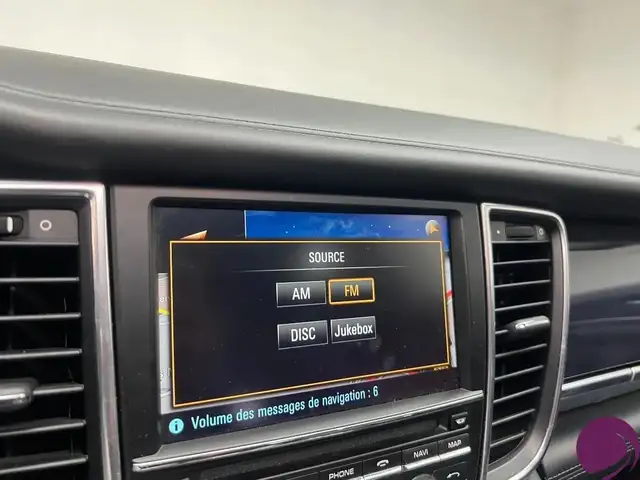 Porsche Panamera view 11