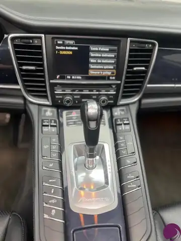 Porsche Panamera view 14