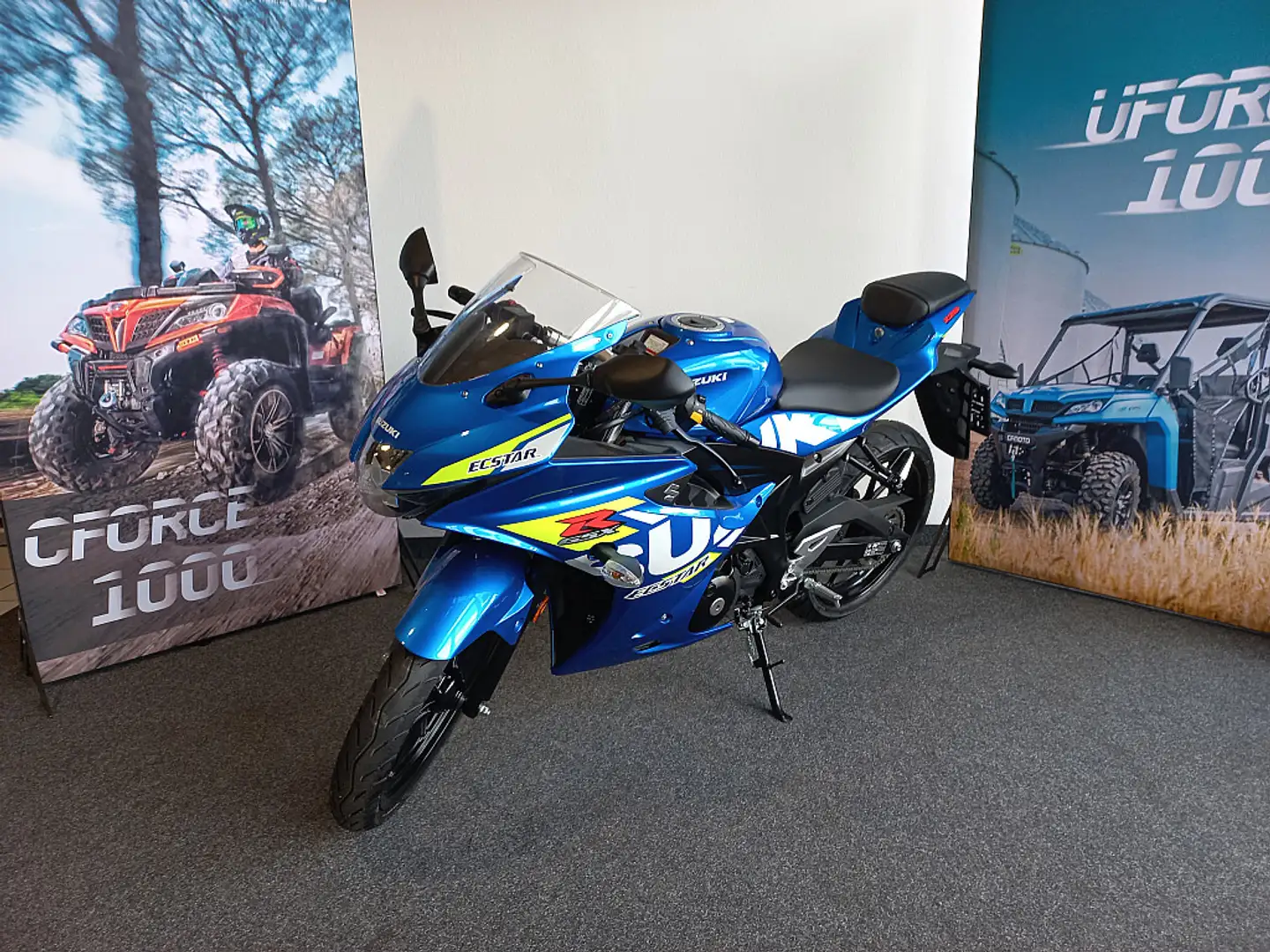 Suzuki GSX R 125 Blau - 1