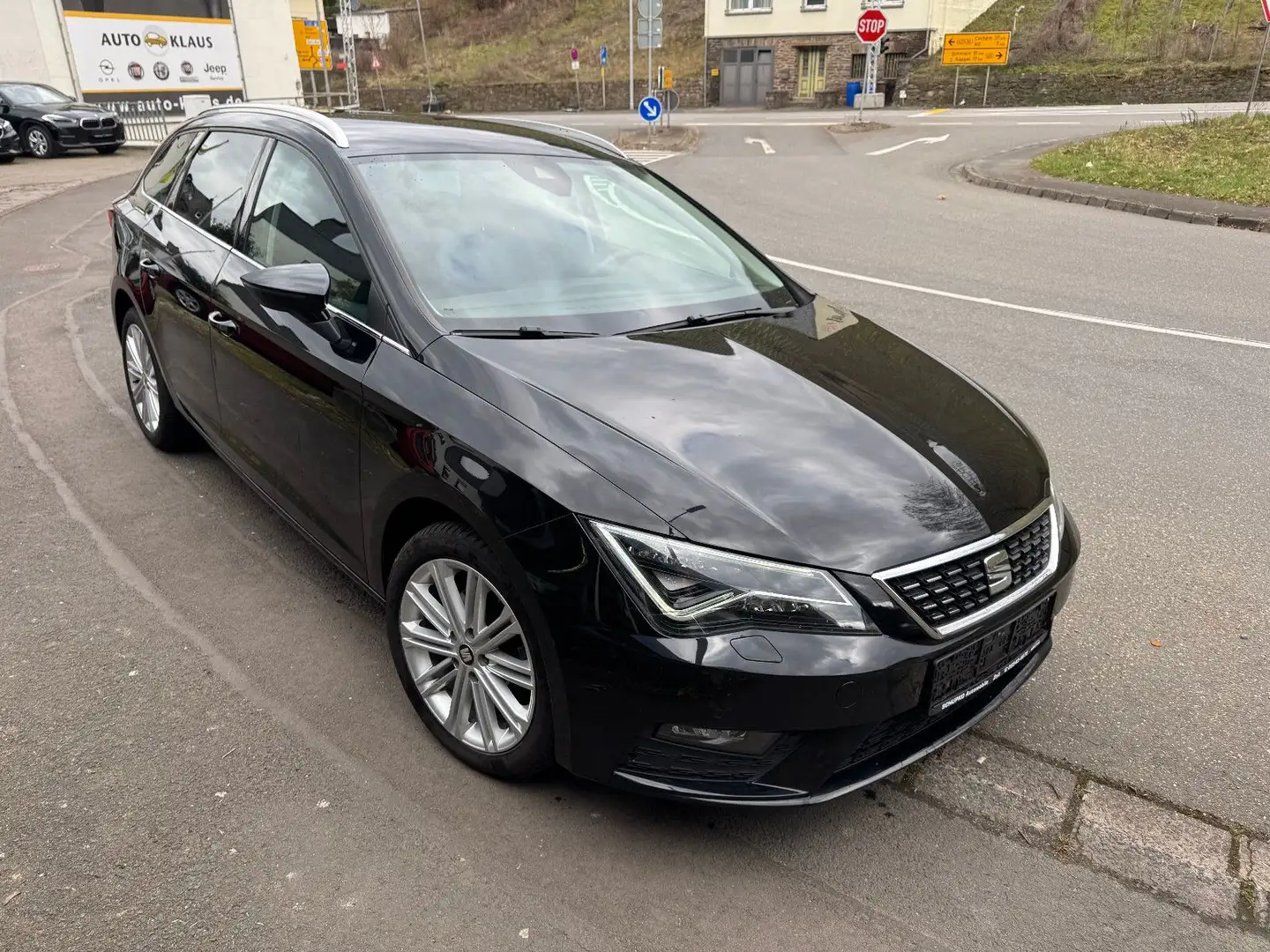SEAT Leon ST Xcellence 1.5 TSI ACC Kamera LED Zwart - 2