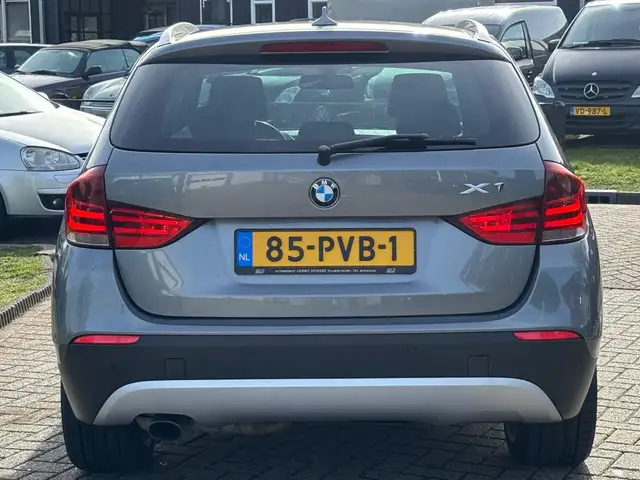 BMW X1 view 3